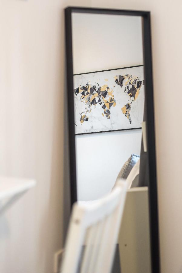 Modern Spacious 3 Bedroom City Centre Apartment - Free Parking - Private Balcony Эдинбург Экстерьер фото