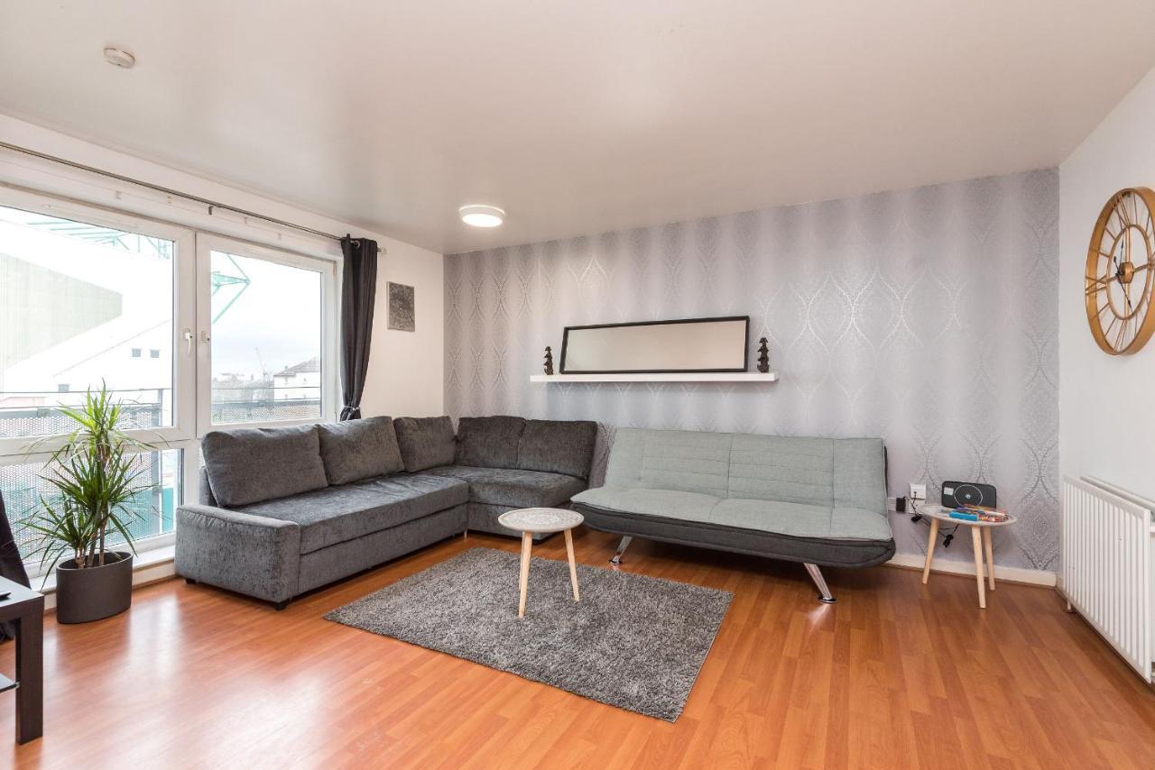Modern Spacious 3 Bedroom City Centre Apartment - Free Parking - Private Balcony Эдинбург Экстерьер фото